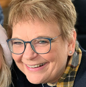 Meet your Posher, Cindy